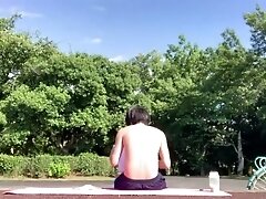 A Korean Japanese idol who masturbates with a mattress in the park!?Big dick??Techno break?