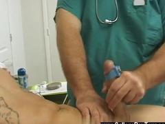 Hot twink gets jacked off by his doctor