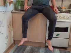 'pissing in the kitchen and masturbate after long pee in leggings'